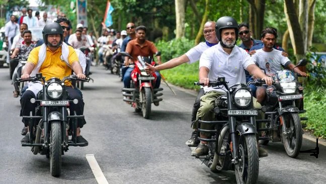 बिहार महागठबंधन संकट: सीट बंटवारा से लेकर मेनिफेस्टो तक क्यों भिड़ीं RJD और कांग्रेस?