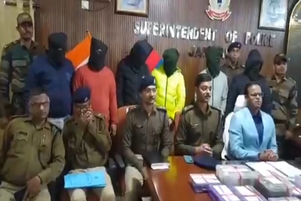 झारखंड पुलिस ने कई साइबर अपराधियों को किया अरेस्ट, ऐसे देते थे वारदात को अंजाम